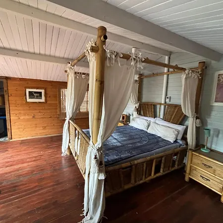 Деревянный коттедж Casa Del Paso Tarbena